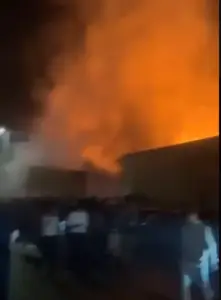 ВИДЕО: Пожар уништи дискотека во Германија, 750 посетители успеаја да избегаат