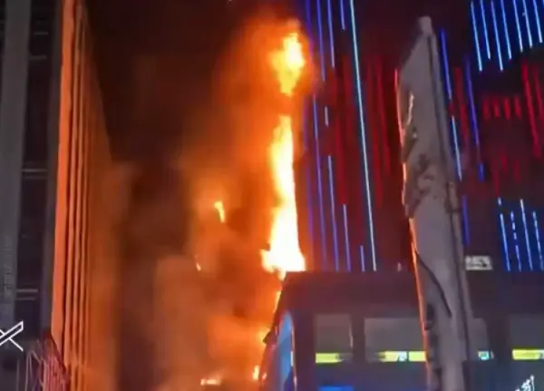 Тројца загинати, 23 повредени во пожар во солитер во кинеската провинција Шанси