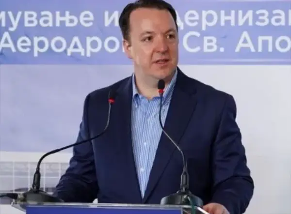 Николоски: Почна историска надградба на аеродромот во Охрид