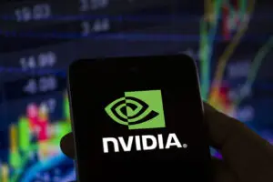 Пакт што менува сè: Intel и Nvidia го создаваат најмоќниот AI „ѕвер“ досега