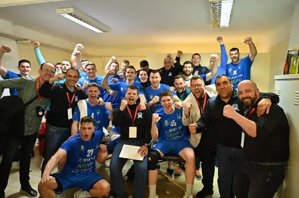 РАКОМЕТАРИТЕ ОД ОХРИД ГО ПОБЕДИЈА ОЛИМПИЈАКОС ВО АТИНА Реваншот е за 6 дена на домашен терен