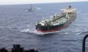 Руски танкер со нафта вплови во ексклузивната економска зона на Куба