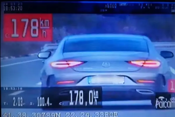 Мобилната единица при МВР со полициски пресретнувач санкционираше возач кој управувал возило со брзина од 178 км на час надвор од населено место