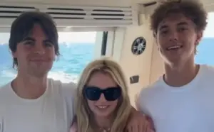 ВИДЕО | „Тоа ѝ го лекува срцето“ – Бритни Спирс поминува квалитетно време со синовите по апсењето