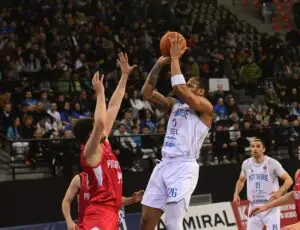 Тројца навивачи приведени по дербито помеѓу МЗТ и Работнички