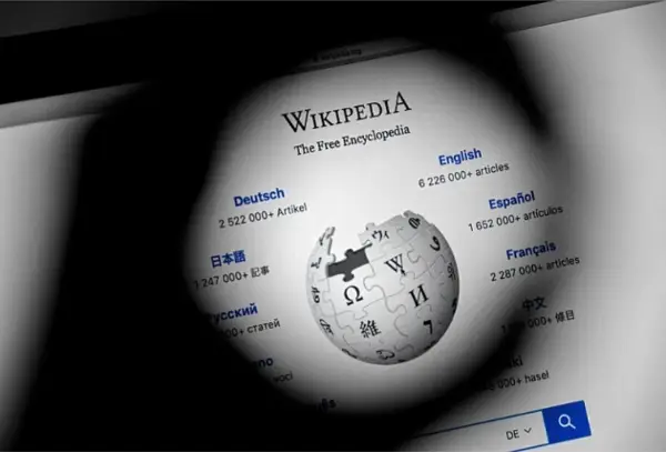 Wikipedia забранува статии создадени со вештачка интелигенција