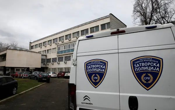 Лишен од слобода 27-годишен жител на Росоман кој утрово со остар предмет ја убил неговата мајка