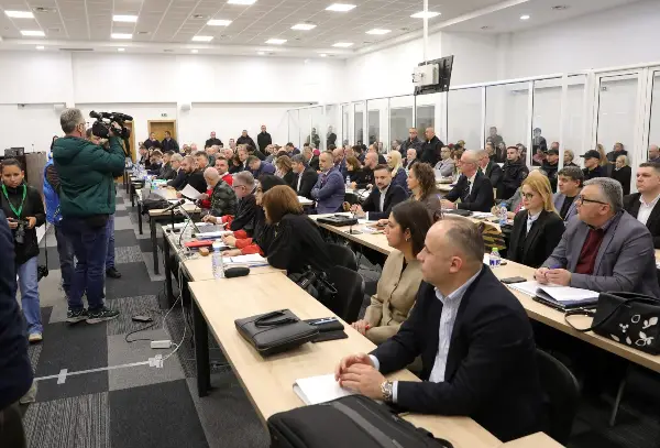 Тројца обвинети полицајци се изјаснија за невини за „Пулс“