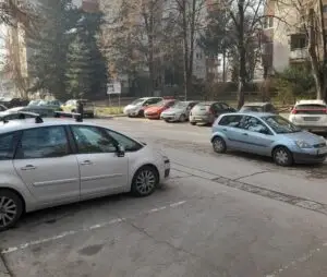 Жители од Ново Лисиче бараат одложување на зонското паркирање