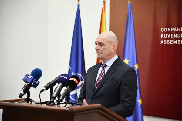 Пратениците од ЗНАМ предлагаат со мотоцикл да може да управува лице кое има возaчка дозвола од Б категорија