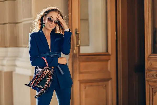 6 стилски грешки на една дама што ја намалуваат елеганцијата: Како да постигнете софистициран изглед без претерување