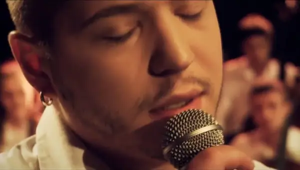 ФОТО: Македонскиот пејач се прости од својот професор – „Прв ме фативте за рака, фала за се”