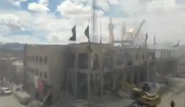 Иран: „Нападнаа џамија и убија три лица“ (ВИДЕО)