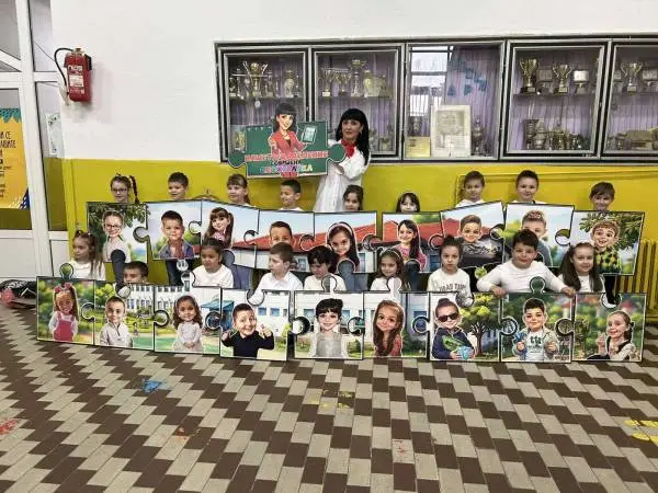 „Совршена сложувалка“ уникатна првоаприлска маска во Битола