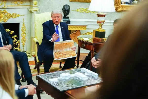 Судија ја запре изградбата на балската сала на Трамп:  Тој не е сопственик на Белата куќа