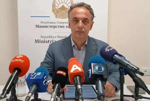 Министерот Алиу поддржува дополнителна дејност кај лекарите со строго дефинирани правила