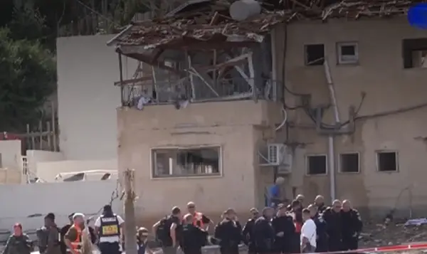 ИРАНСКИ НАПАД ВРЗ ИЗРАЕЛСКИ ГРАД СЕ ИСТРАЖУВА КАКО ВОЕНО ЗЛОСТОРСТВО Во Бет Шемеш загинале 9 цивили, а 46 биле повредени