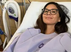 ФОТО+ВИДЕО | Една од најубавите жени на светот изгледа одлично по тешката битка со ракот – „Привилегија е да се биде жив“