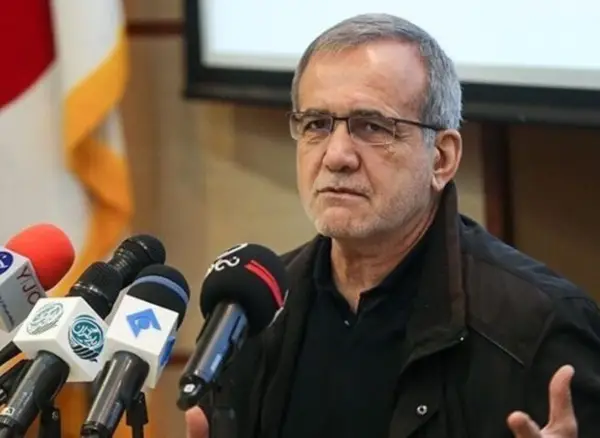 Објавено е писмото на иранскиот претседател до американскиот народ: Иран не чувствува непријателство кон обичните Американци