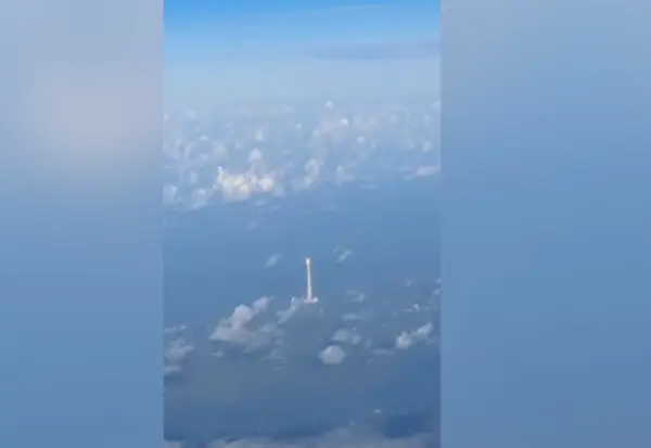 Патници во авион успеаја да го видат лансирањето на мисијата „Артемис II“