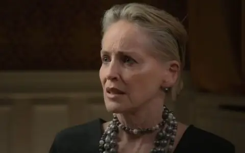 Шерон Стоун откри зошто ги премотува еротските сцени во филмовите