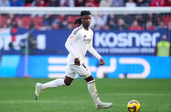 ПСЖ размислува да го ангажира Камавинга од Реал