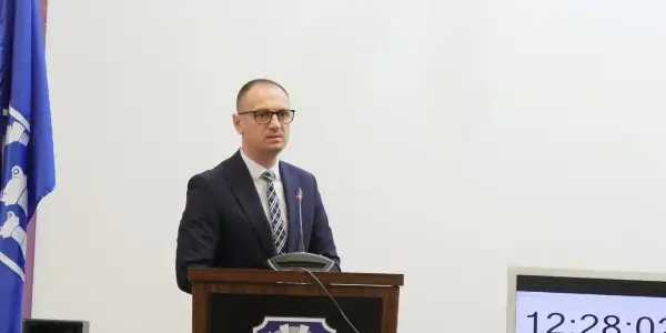 Проданоски најавува крај на неодговорното работење во јавните претпријатија во Прилеп