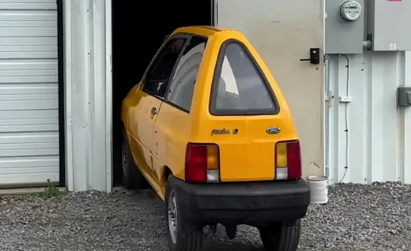 Направил најтесен автомобил на светот, сите му честитаат на квалитетната изработка (ВИДЕО)