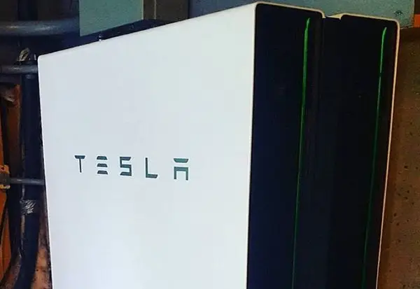 „Тесла“, „Епл“ и „Гугл“ меѓу 18 американски компании на кои им се заканува Иран