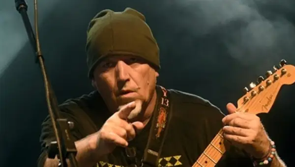 На 66 години почина долгогодишниот гитарист на бендот „Атомско склониште“, Ранко Сворцан