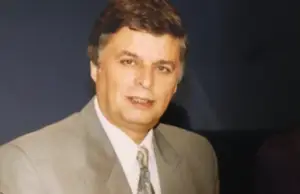 ВИДЕО | На денешен ден е роден Благоја Крстевски – гласот кој беше синоним за врвна дикција и медиумска култура