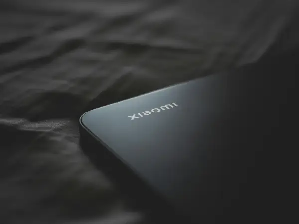 Рекордна година за Xiaomi: Продадени 165 милиони телефони и 411.000 автомобили