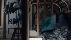 ФОТО+ВИДЕО | Создадена е првата кожена чанта од тираносаурус во лабораторија — ќе биде понудена на аукција за повеќе од 500.000 евра