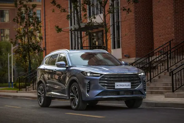 Зошто кинеските автомобили се поевтини – вистината не е само во евтината работна сила