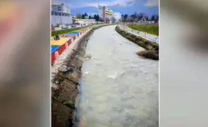 Еколошки аларм во Гостивар -реката Вардар во неприродна состојба