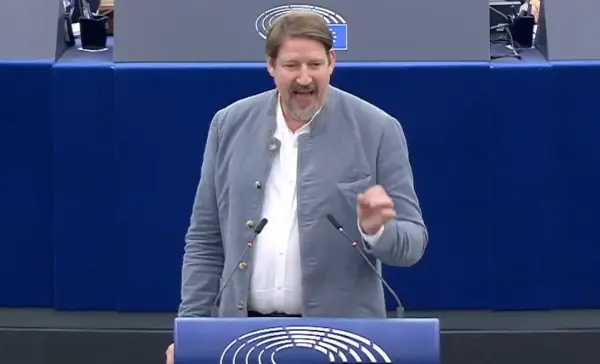 ВАЈЦ БАРА РАЗЈАСНУВАЊЕ НА ПРОТОКОЛОТ СО БУГАРИЈА Ниту една друга кандидатура не e условена со идентитетско-политички прашања