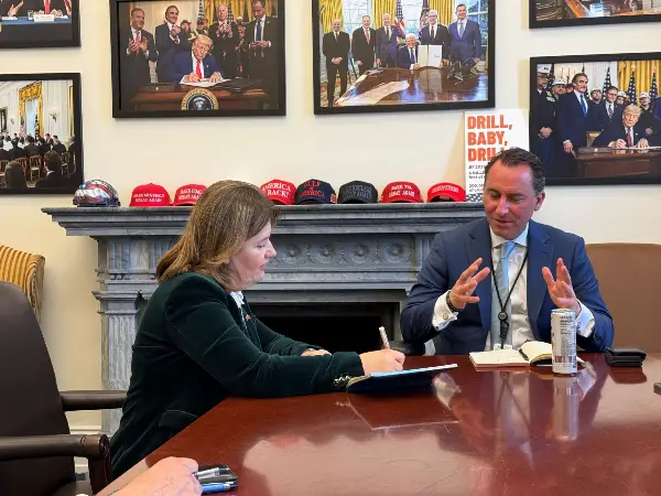 Стратешка енергетска соработка: Божиновска на средба во Белата куќа со советник на Трамп 