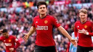 Манчестер јунајтед го продолжи договорот на Мегваер до 2027 година