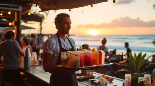 Отворени 95.000 работни места - погледнете ја листата со најплатени сезонски работи во Хрватска и во Црна Гора