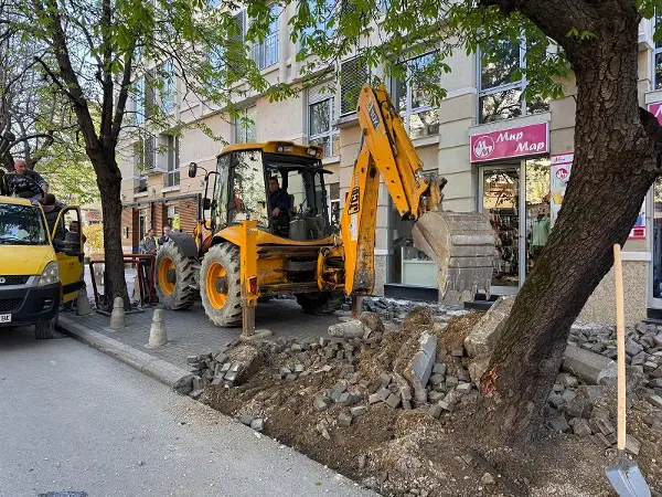 Се реконструира вториот дел од „Ленинова“, ќе се вози само по една лента