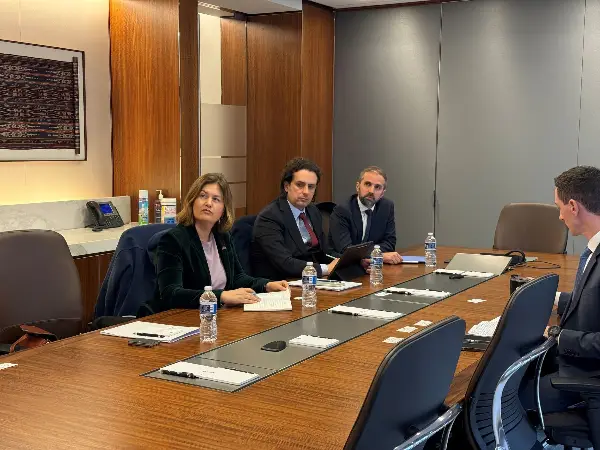 Божиновска во Вашингтон на средба со „Шеврон“ за диверзификација на снабдувањето и влез на американски компании на македонскиот пазар