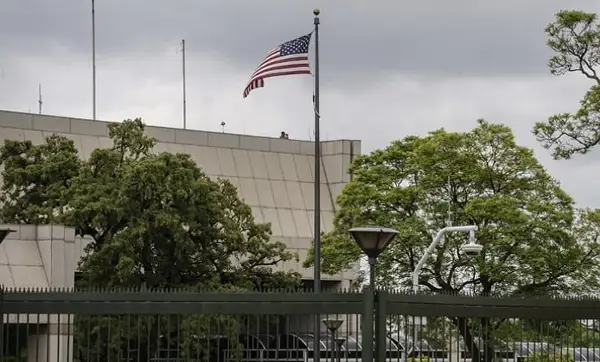 Амбасадата на САД во Бахреин ги повикува граѓаните да останат во засолништа