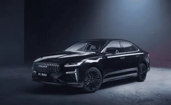 ПРИСТИГНА ДОЛГО НАЈАВУВАНИОТ „РИВАЈВЛ“ НА РУСКА ВОЛГА и личи на кинескиот Geely