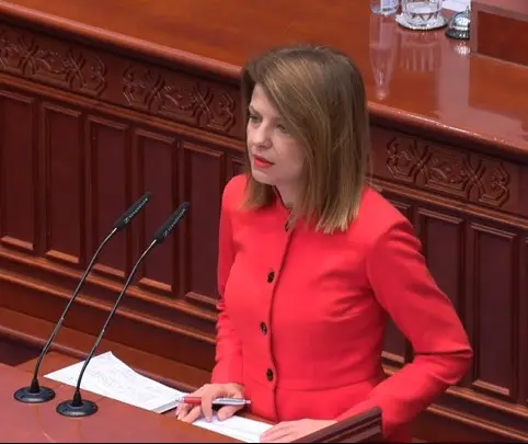 Лукаревска: СДСМ поднесе предлог-закон за намалување на ДДВ-то за горивата од 18 на 5%