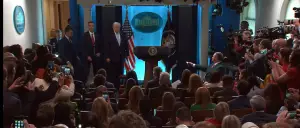 Си-Ен-Ен: Трамп упати силна закана, а потоа се повлече, цената може да биде висока