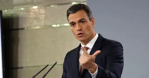 „Нема да им аплаудираме на ОНИЕ ШТО ГО ЗАПАЛИЈА СВЕТОТ САМО ЗАТОА ШТО СЕ ПОЈАВИЈА СО КОФА ВОДА“