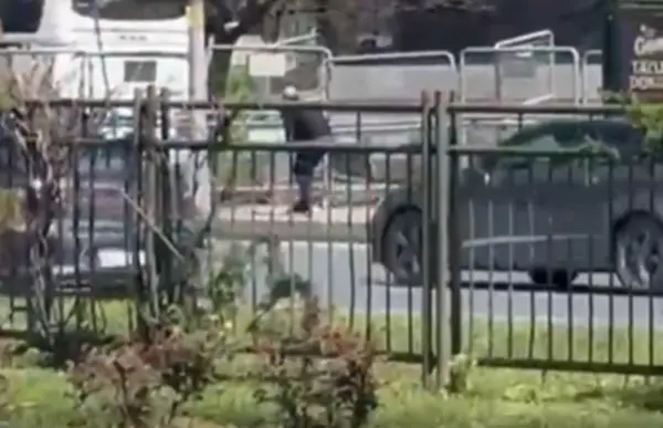 Десет лица се приведени поради пукањето кај израелскиот конзулат во Истанбул