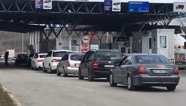 Зголемена фреквенцијата на Ќафасан, Албанците од соседството по гориво и храна во државата