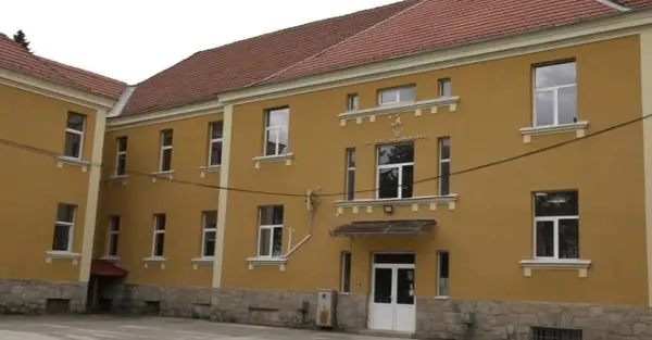 СОВЕТНИЧКОТО МОЗИНСТВО НА ЧЕЛО СО ВМРО-ДПМНЕ ВО БИТОЛА НЕ ГЛАСАШЕ ДА СЕ РАСПРАВА ЗА СПАС НА ЗЕМЈОДЕЛСКОТО УЧИЛИШТЕ ОД ЗАТВОРАЊЕ