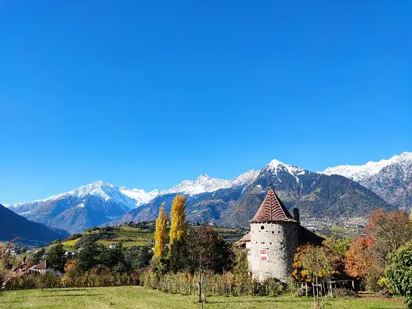 (Видео) Вино, планини и спа: Италијанскиот бисер што мора да го посетите